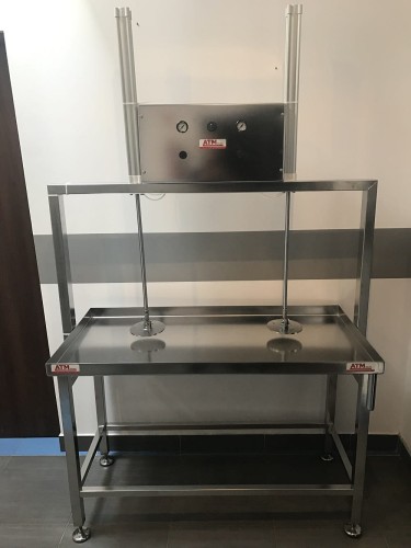Pneumatický lis ATM (2 piesty)