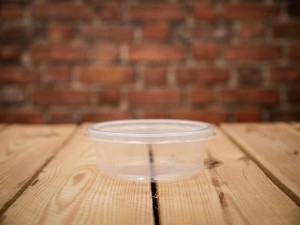 Nádoba s viečkom 250-500 ml na syry, maslo a jogurty (50 kusov)
